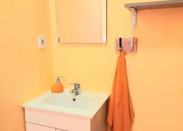 Metro Arroios 公寓