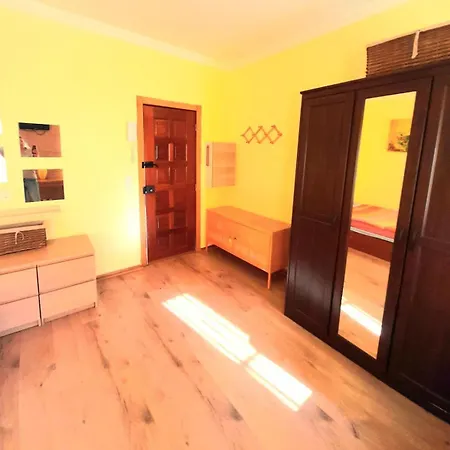 Metro Arroios شقة